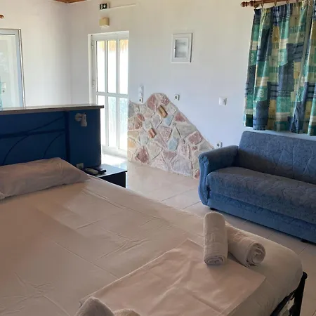 Dom wakacyjny Tentes Homes Vounária