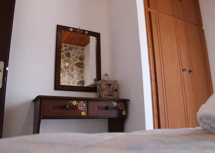 Tentes Homes Vounária