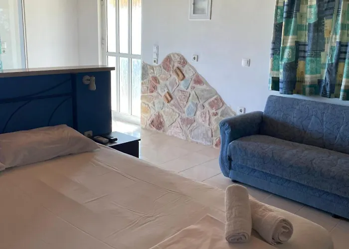 בית נופש Tentes Homes Vounária